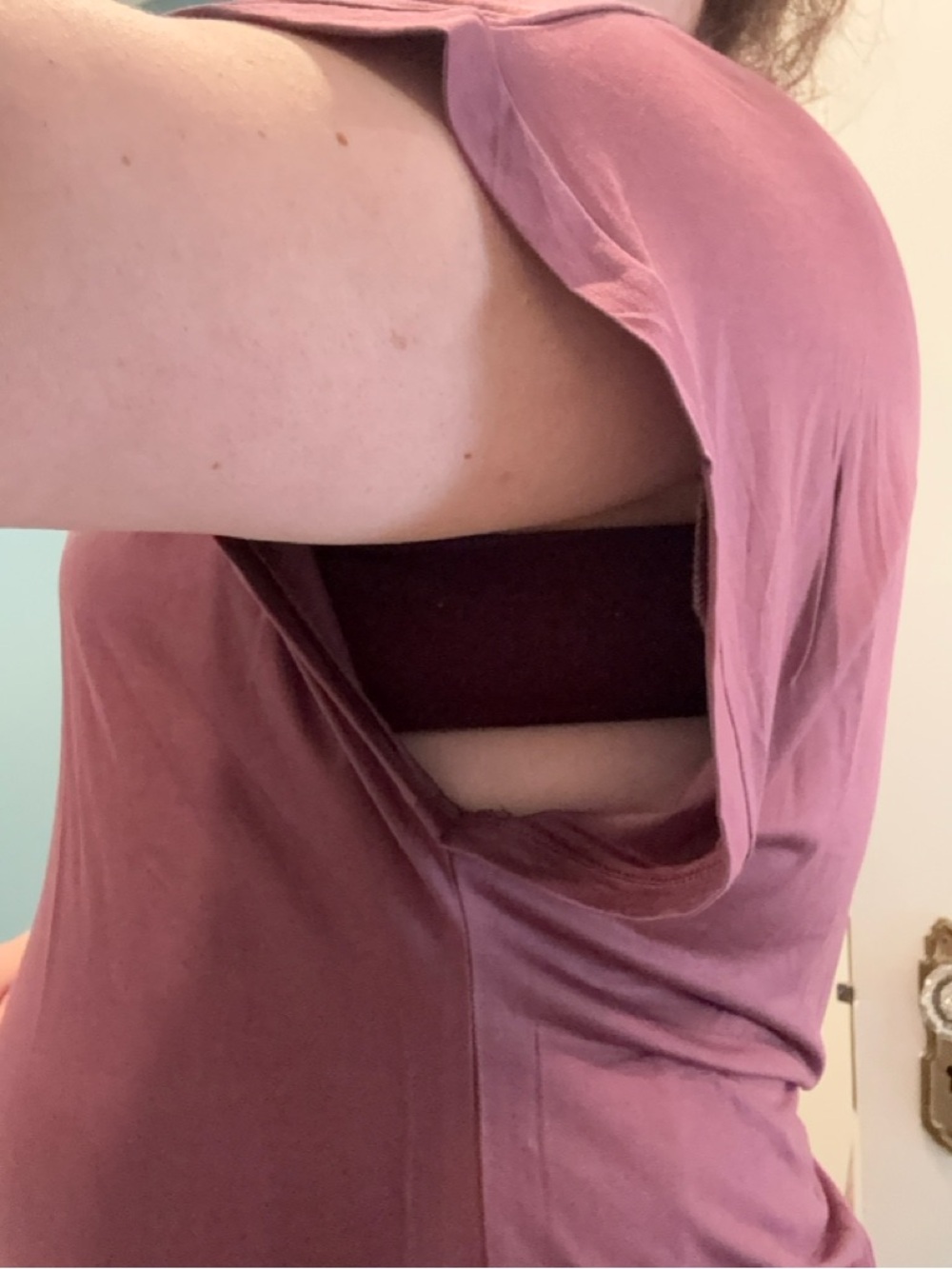 BNWT - Latched Mama Women's Short Sleeve Tee in Orchid - Picture 6 of 6